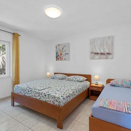 Apartament Uga2 *