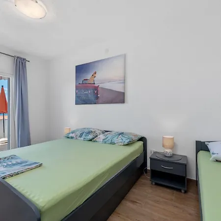 Apartamento Uga2 Mandre
