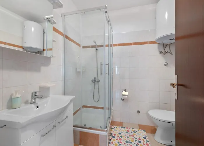 Uga2 Apartament
