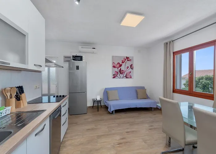 Uga2 Apartament