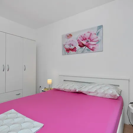 Uga2 Appartement Mandre